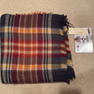 NWT Plaid blanket scarf